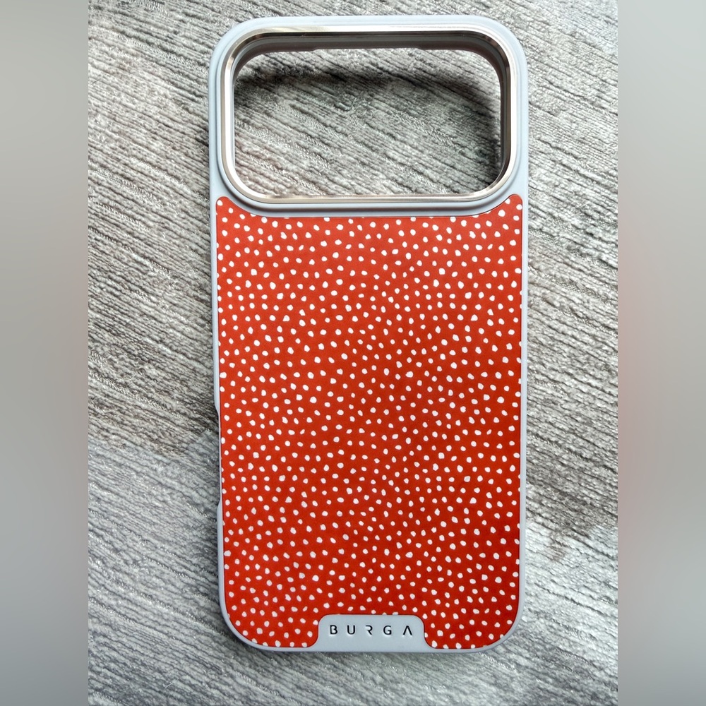 Burga - iPhone 17 Pro Max Case - Vintage Edition - Spots